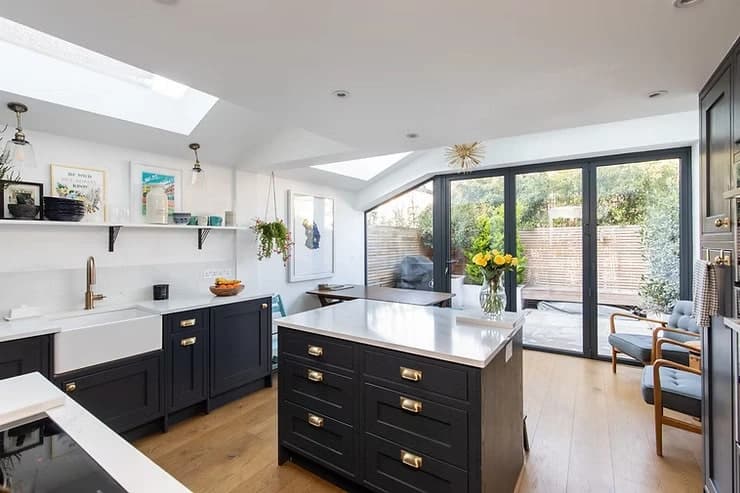 The Skylight Haven: A Bold & Bright Kitchen Extension 